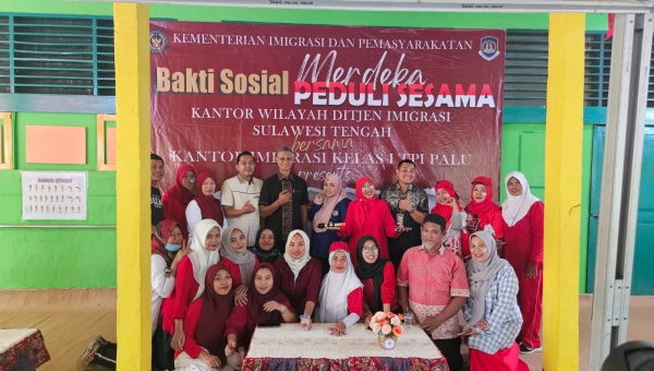 Bakti Sosial Berbagi Bersama  Makan Sehat Bergizi Dari Kantor Imigrasi Kota Palu Di SLB ABCD Muhammadiyah Palu